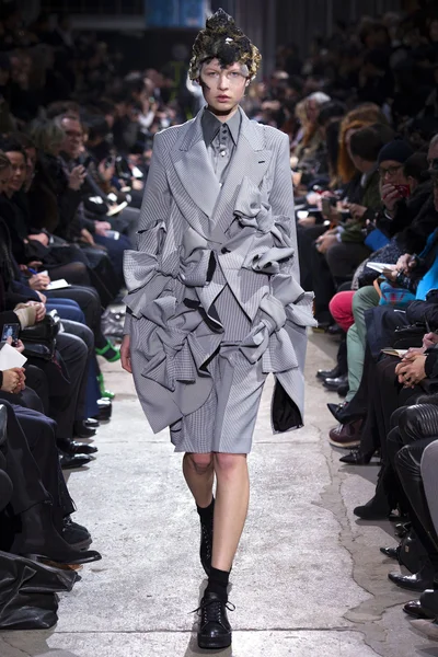 Look 14